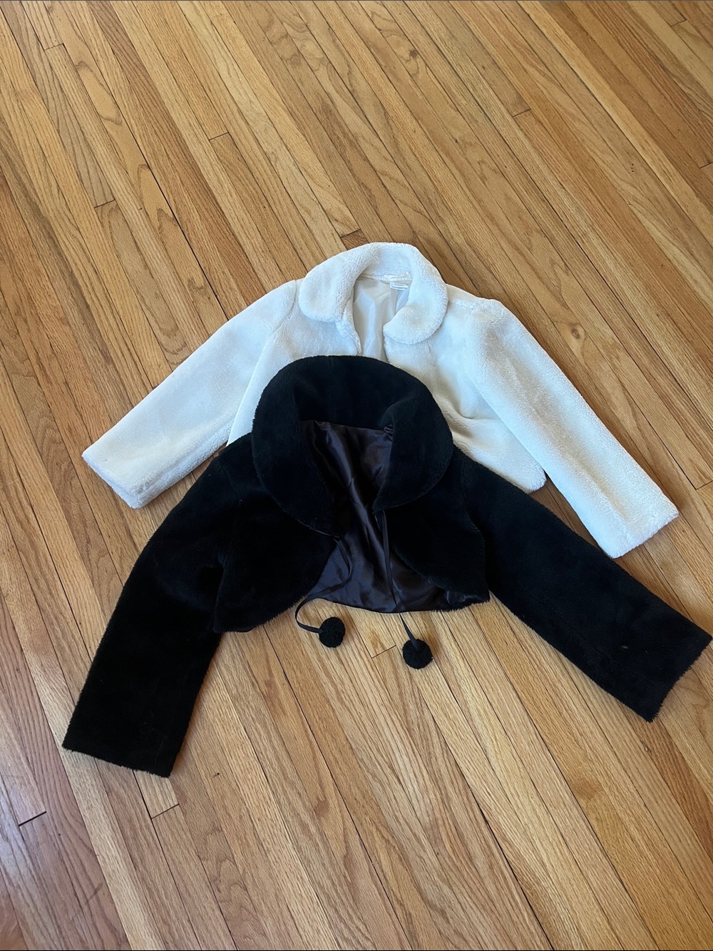 Lot of two size 5/6 bolero shrug jackets white / black